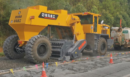 湖南邵阳水泥路线破碎